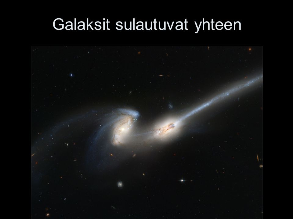Galaksit sulautuvat yhteen