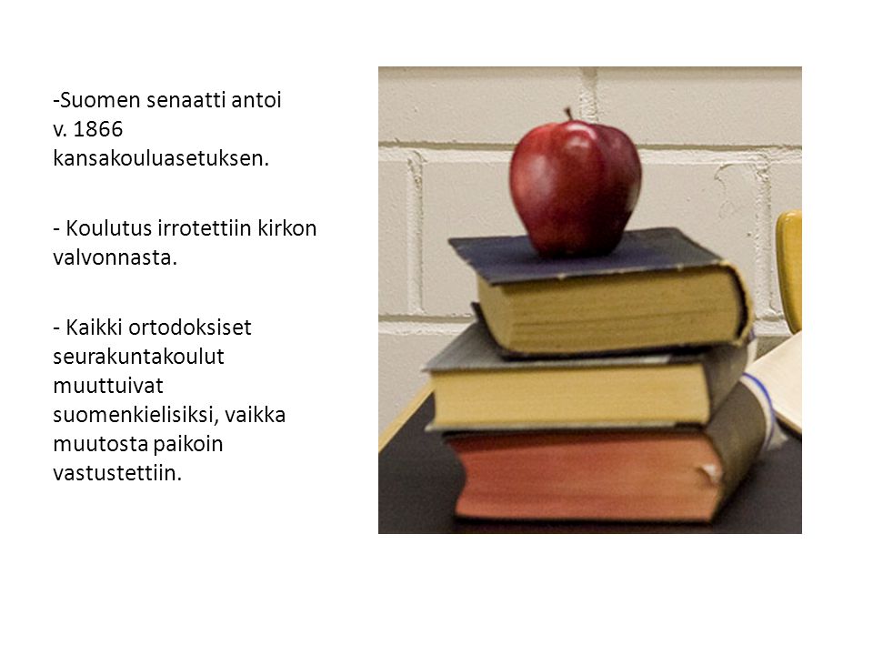 Suomen senaatti antoi v kansakouluasetuksen.